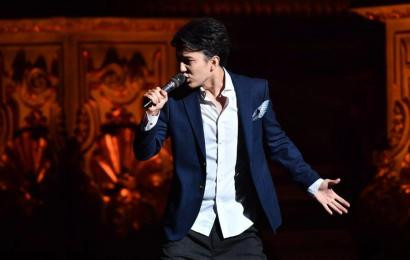 Димаш діндер съезі аясында өнер көрсетті