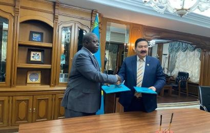 В Стамбуле подписан меморандум о сотрудничестве между Центром межконфессионального и межцивилизационного диалога и IRCICA