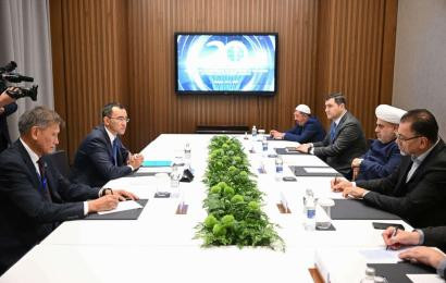 Глава Сената побеседовал с участниками съезда лидеров мировых религий