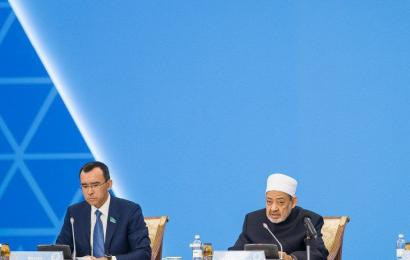 Әл-Азһардың Жоғарғы имамы Шейх Ахмед ат-Тайебке  VIII съезд жұмысына қатысу шақыртуы табыс етілді