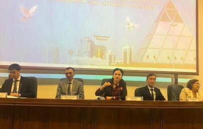 КОНФЕССИЯАРАЛЫҚ ЖӘНЕ ӨРКЕНИЕТАРАЛЫҚ ДИАЛОГТЫҢ ХАЛЫҚАРАЛЫҚ ОРТАЛЫҒЫНЫҢ ҚЫЗМЕТКЕРЛЕРІ ДӘРІС ОҚЫДЫ