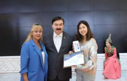 Состоялась церемония награждения победителей и призеров конкурса рисунков «Мир и духовность моими глазами»