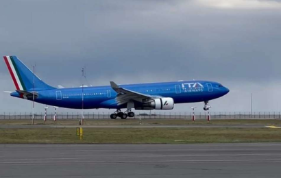 Папа Римский Франциск прилетел в Нур-Султан