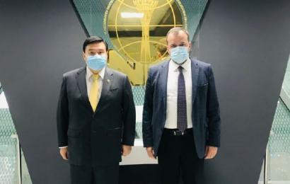 Н.Назарбаев орталығының Басқарма Төрағасы Болат Сәрсенбаев АҚШ "Lyn Community" Президенті Уэйд Кьюсакпен кездесті