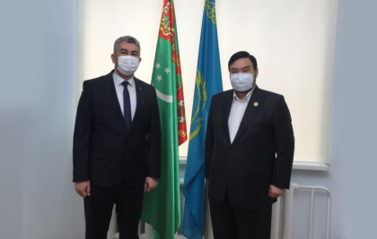 Состоялась встреча Председателя Правления Центра Н. Назарбаева Булата Сарсенбаева с Чрезвычайным и Полномочным Послом Туркменистана в Республике Казахстан Батыром Реджеповым