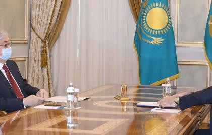 Глава государства принял Председателя Сената Маулена Ашимбаева