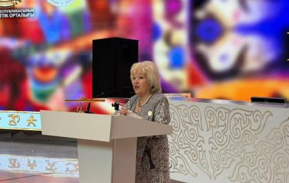 Халықаралық орталық Нелли Бубэнің «Көпқырлы Еуразия» атты жеке көрмесінің ашылуына қатысты